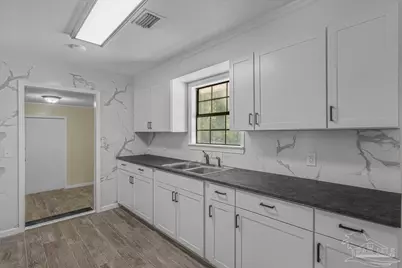 4977 Sanchez Ln, Pensacola, FL 32507 - Photo 15