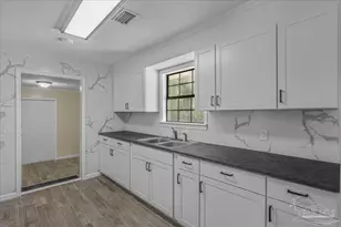 4977 Sanchez Ln, Pensacola, FL 32507 - Photo 15