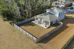 2582 Lovewood Dr, Navarre, FL 32566 - Photo 3