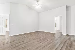 1523 Galvin Ave, Pensacola, FL 32526 - Photo 3