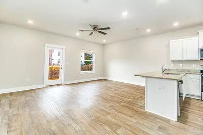 1528 Farragut Way, Pensacola, FL 32534 - Photo 9
