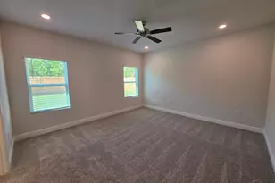 8057 Fir Tree Dr, Milton, FL 32583 - Photo 13