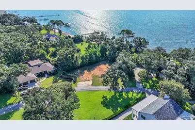 1055 Harbourview Cir, Pensacola, FL 32507 - Photo 7