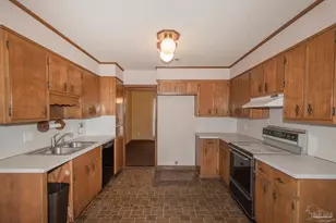 3525 Wimbledon Dr, Pensacola, FL 32503 - Photo 9