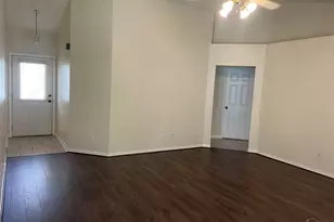 6831 Community Dr, Pensacola, FL 32526 - Photo 13