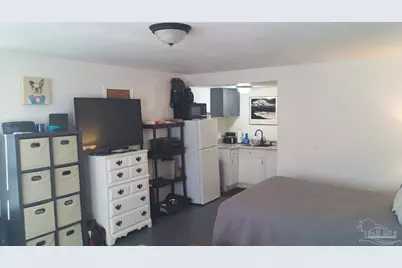 6831 Community Dr, Pensacola, FL 32526 - Photo 17