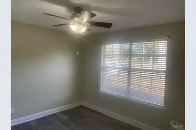 6831 Community Dr, Pensacola, FL 32526 - Photo 9