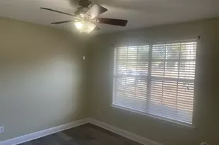 6831 Community Dr, Pensacola, FL 32526 - Photo 9