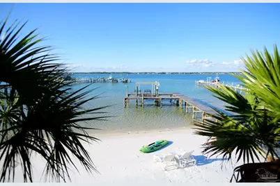 1444 Homeport Dr, Navarre Beach, FL 32566 - Photo 11