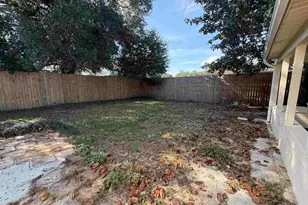 6931 Falcon Dr, Pensacola, FL 32526 - Photo 13