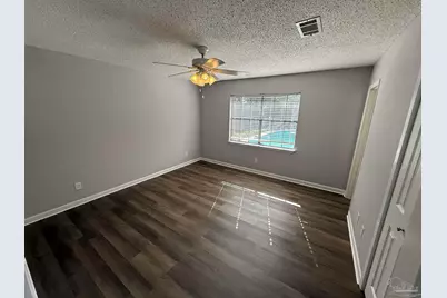 6931 Falcon Dr, Pensacola, FL 32526 - Photo 11