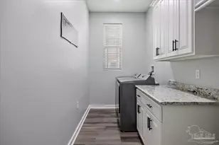 5923 Michael Dr, Milton, FL 32583 - Photo 25