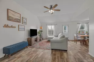 2285 Estate Cir, Navarre, FL 32566 - Photo 9