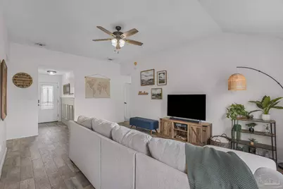 2285 Estate Cir, Navarre, FL 32566 - Photo 13