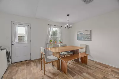 2285 Estate Cir, Navarre, FL 32566 - Photo 17