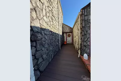 9445 Scenic Hwy, Pensacola, FL 32514 - Photo 17