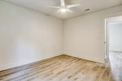 7203 Mobile Hwy #B, Pensacola, FL 32526 - Photo 19