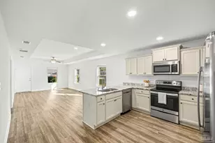 609 E Fisher, Pensacola, FL 32503 - Photo 9