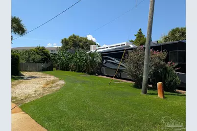 14 Sabine Dr, Pensacola Beach, FL 32561 - Photo 43