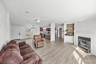 5278 Santa Gertrudas Dr, Milton, FL 32583 - Photo 15