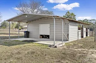 5278 Santa Gertrudas Dr, Milton, FL 32583 - Photo 3