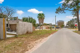 2768 Venetian Way, Gulf Breeze, FL 32563 - Photo 61