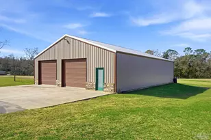 2033 Chavers Rd, Cantonment, FL 32533 - Photo 35