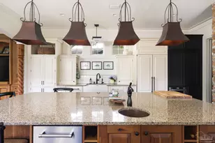 9 N Sunset Blvd, Gulf Breeze, FL 32561 - Photo 11