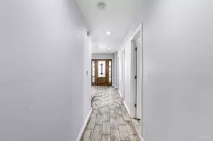 1308 E Hatton St, Pensacola, FL 32503 - Photo 9