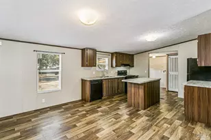 4343 Lindsey Ln, Pace, FL 32571 - Photo 9