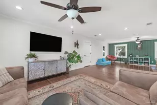 1800 Foulis Dr, Pensacola, FL 32503 - Photo 17