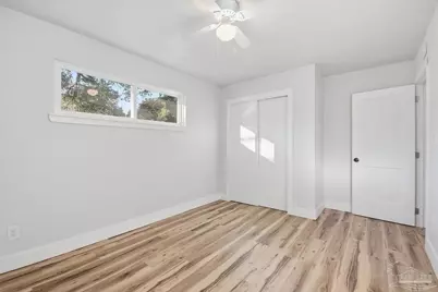 522 S Edgewood Cir, Pensacola, FL 32506 - Photo 7