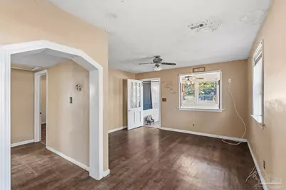 1920 N Spring St, Pensacola, FL 32501 - Photo 13