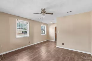 1920 N Spring St, Pensacola, FL 32501 - Photo 9