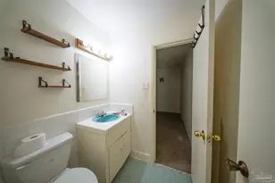 2031 Broyhill Ln, Pensacola, FL 32526 - Photo 5