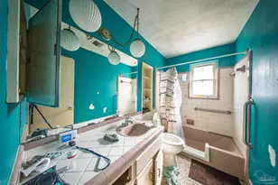 2031 Broyhill Ln, Pensacola, FL 32526 - Photo 13