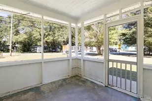 5527 Lynwood Rd, Pensacola, FL 32506 - Photo 3