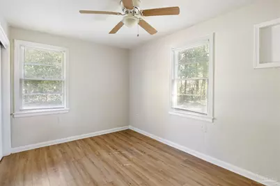 5527 Lynwood Rd, Pensacola, FL 32506 - Photo 13