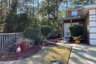 1322 Treasure Cove, Niceville, FL 32578 - Photo 3