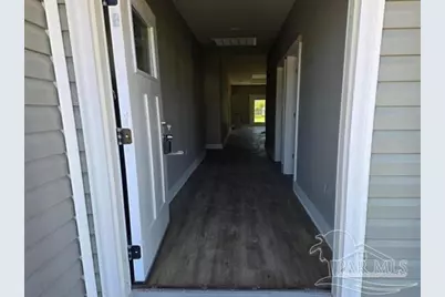 1001 Bremen Ave, Pensacola, FL 32507 - Photo 5