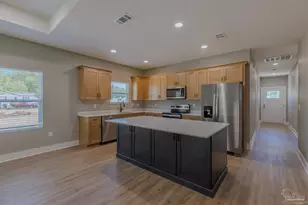 1001 Bremen Ave, Pensacola, FL 32507 - Photo 25