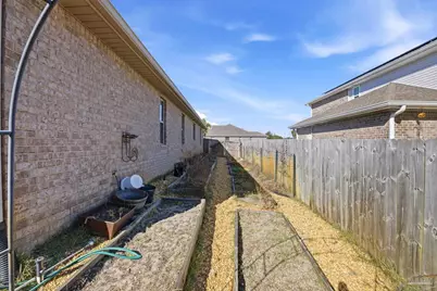 3589 Pelican Bay Cir, Gulf Breeze, FL 32563 - Photo 49