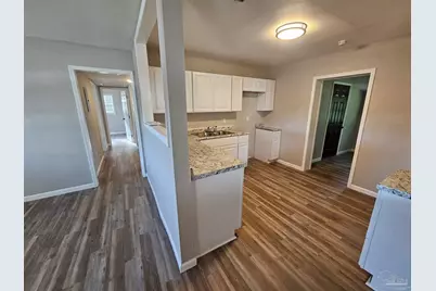 5357 Locklin Ave, Milton, FL 32570 - Photo 5