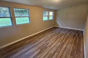 5357 Locklin Ave, Milton, FL 32570 - Photo 9