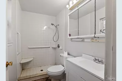 5687 Nicholas Ln, Pensacola, FL 32526 - Photo 5