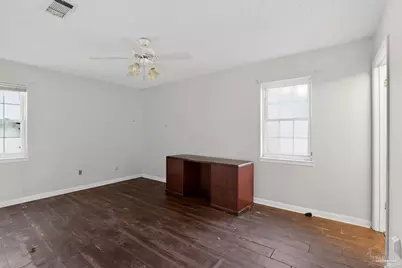 5687 Nicholas Ln, Pensacola, FL 32526 - Photo 17
