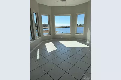 1100 Willowood Cir, Gulf Breeze, FL 32563 - Photo 11