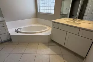 1100 Willowood Cir, Gulf Breeze, FL 32563 - Photo 5