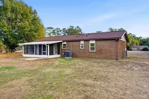 5712 Sunflower Ave, Milton, FL 32570 - Photo 27