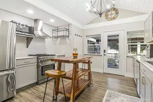 714 Bayshore Dr, Pensacola, FL 32507 - Photo 23